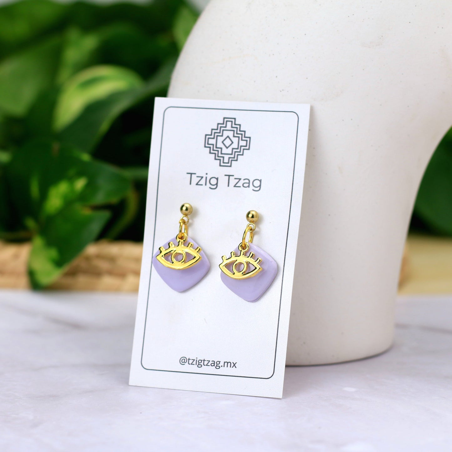 Aretes Isis