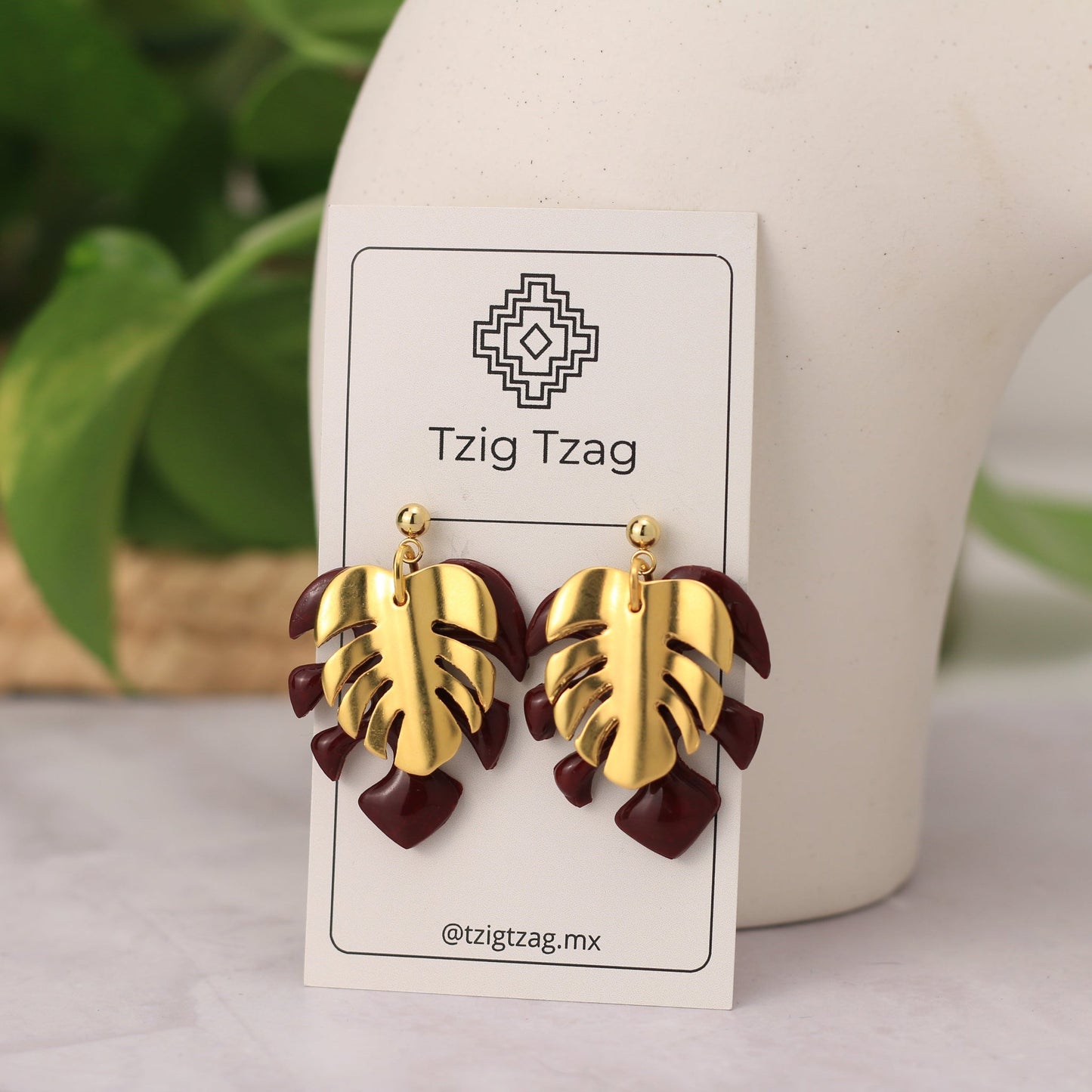 Aretes Artemisa - Tzig Tzag Joyería -Color Vino