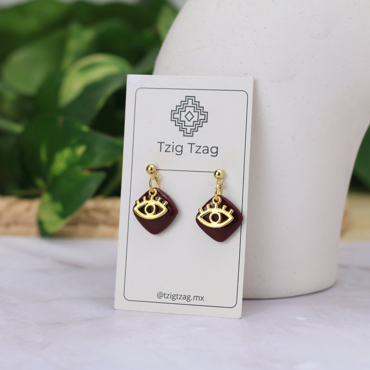 Aretes Isis - Tzig Tzag Joyería -Color Vino