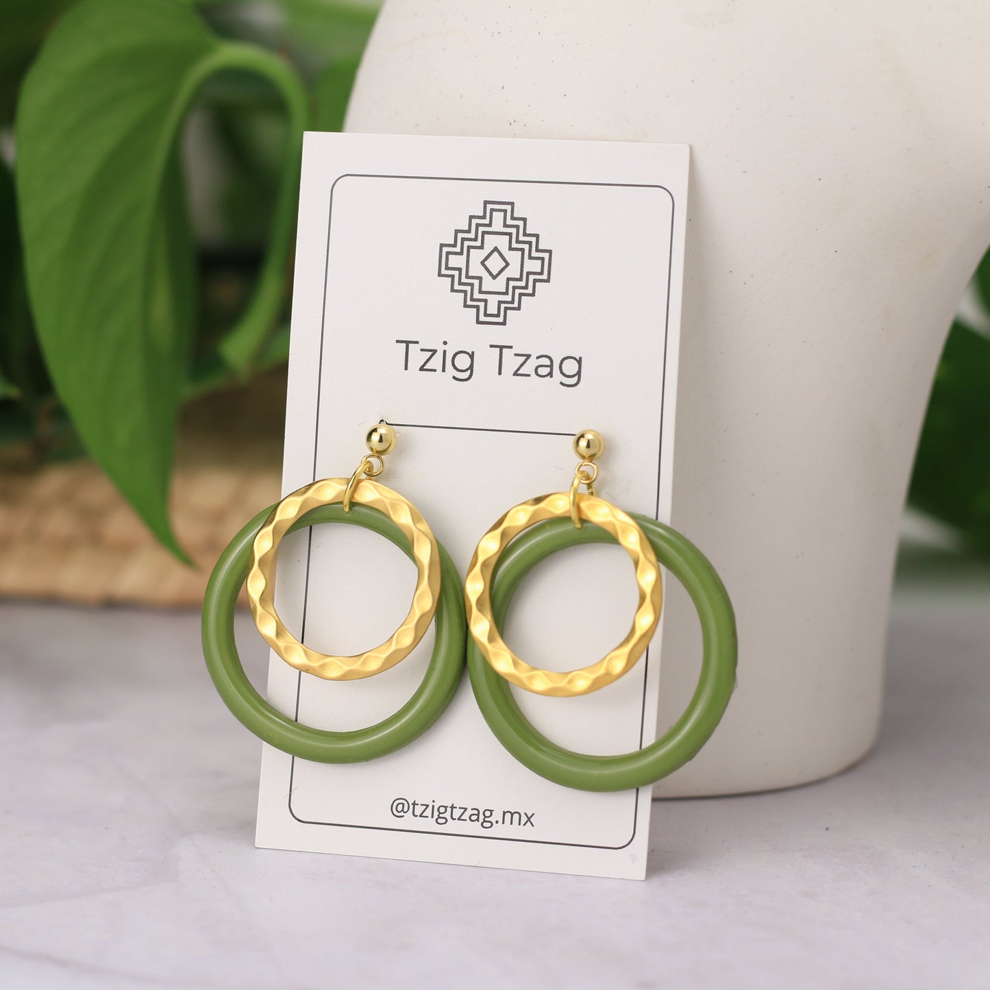 Aretes Eclipse