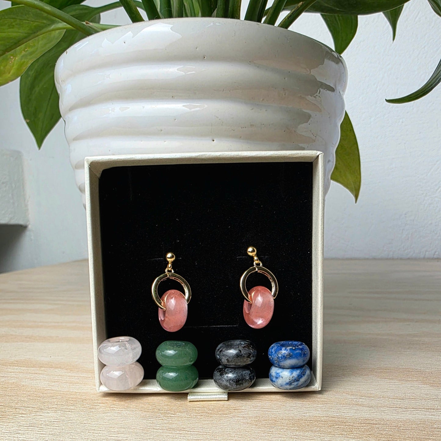 Arete Delfos Dorados (Kit de 5 pares) - Tzig Tzag Joyería