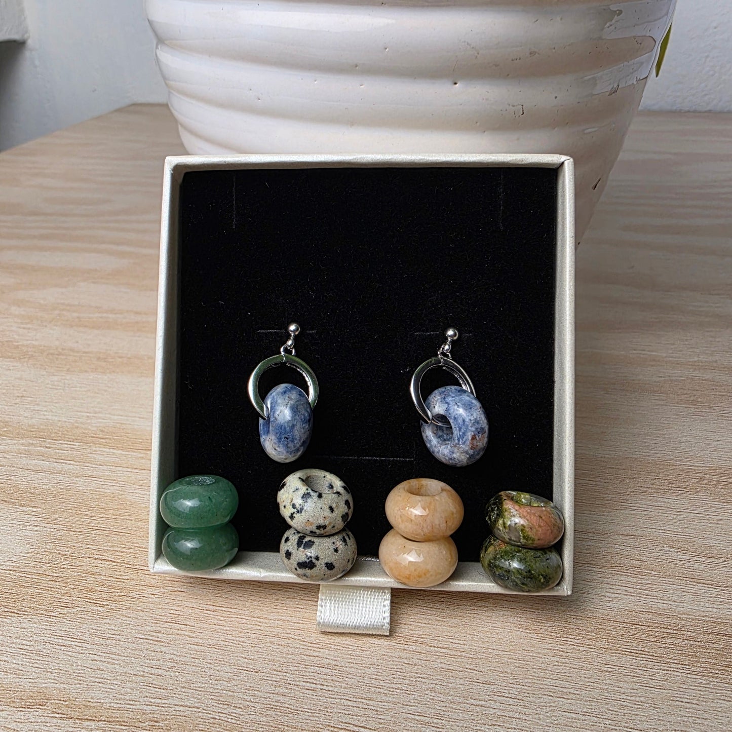 Arete Delfos Plateados (Kit de 5 pares) - Tzig Tzag Joyería