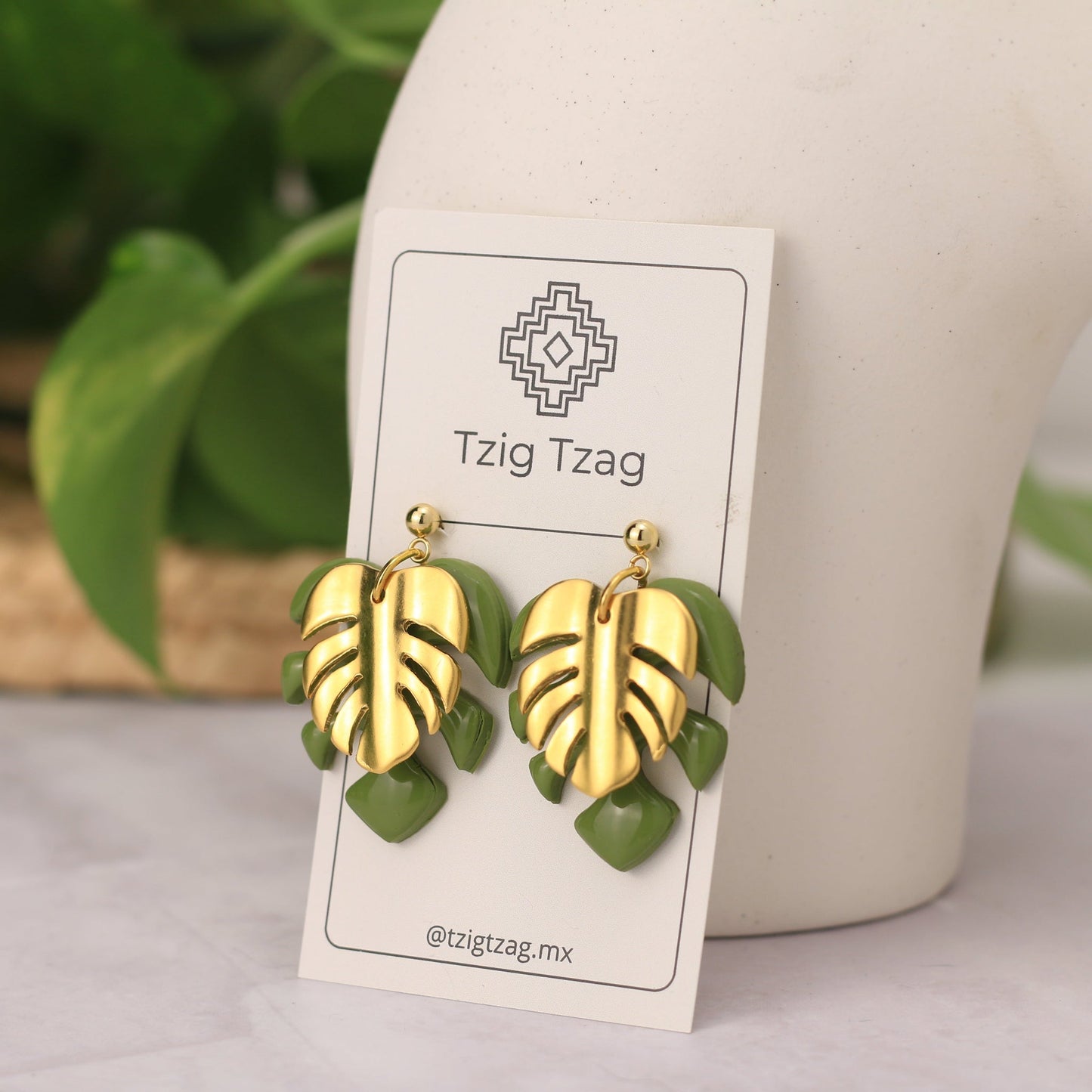 Aretes Artemisa - Tzig Tzag Joyería -Color Olivo