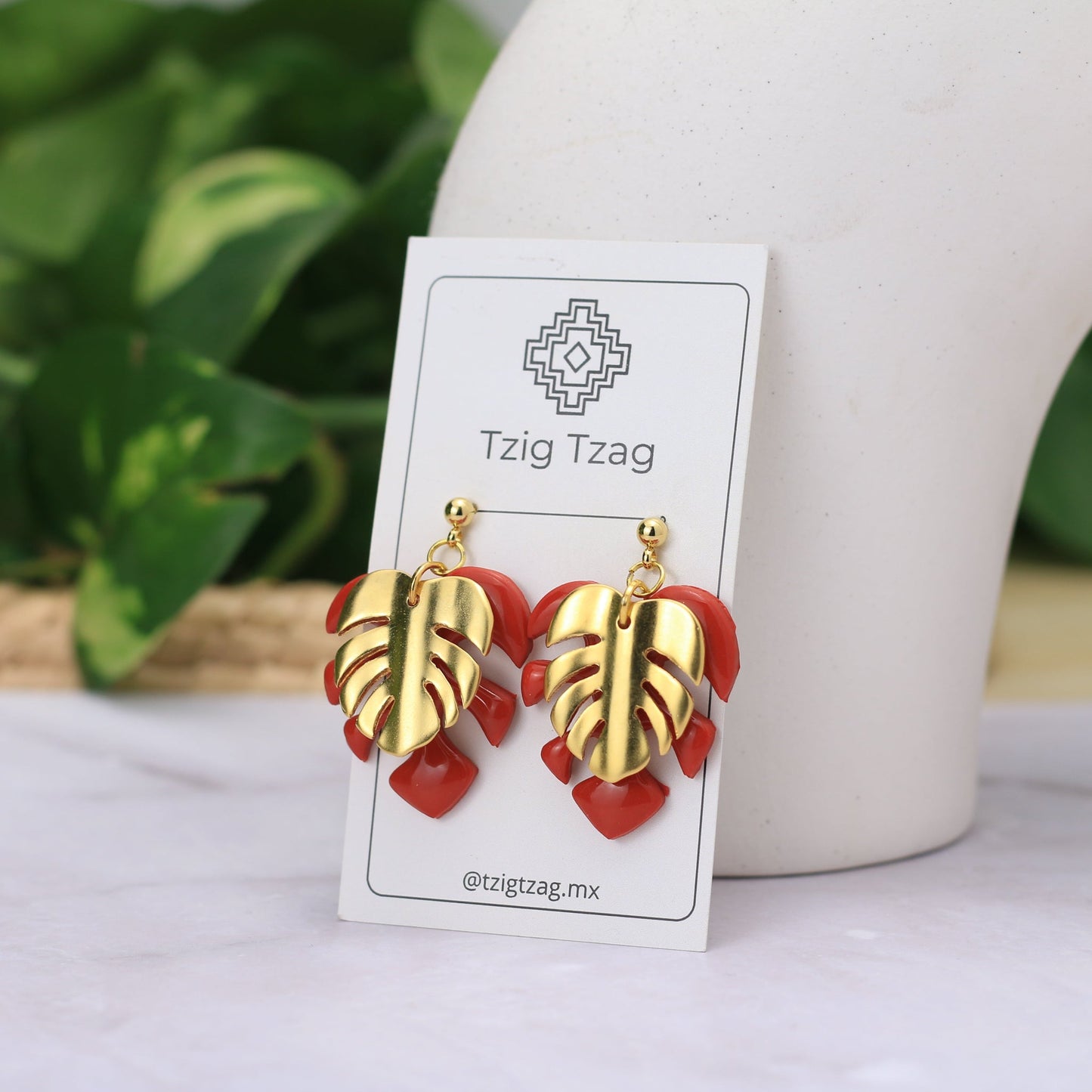 Aretes Artemisa - Tzig Tzag Joyería -Color Rojo Vivo