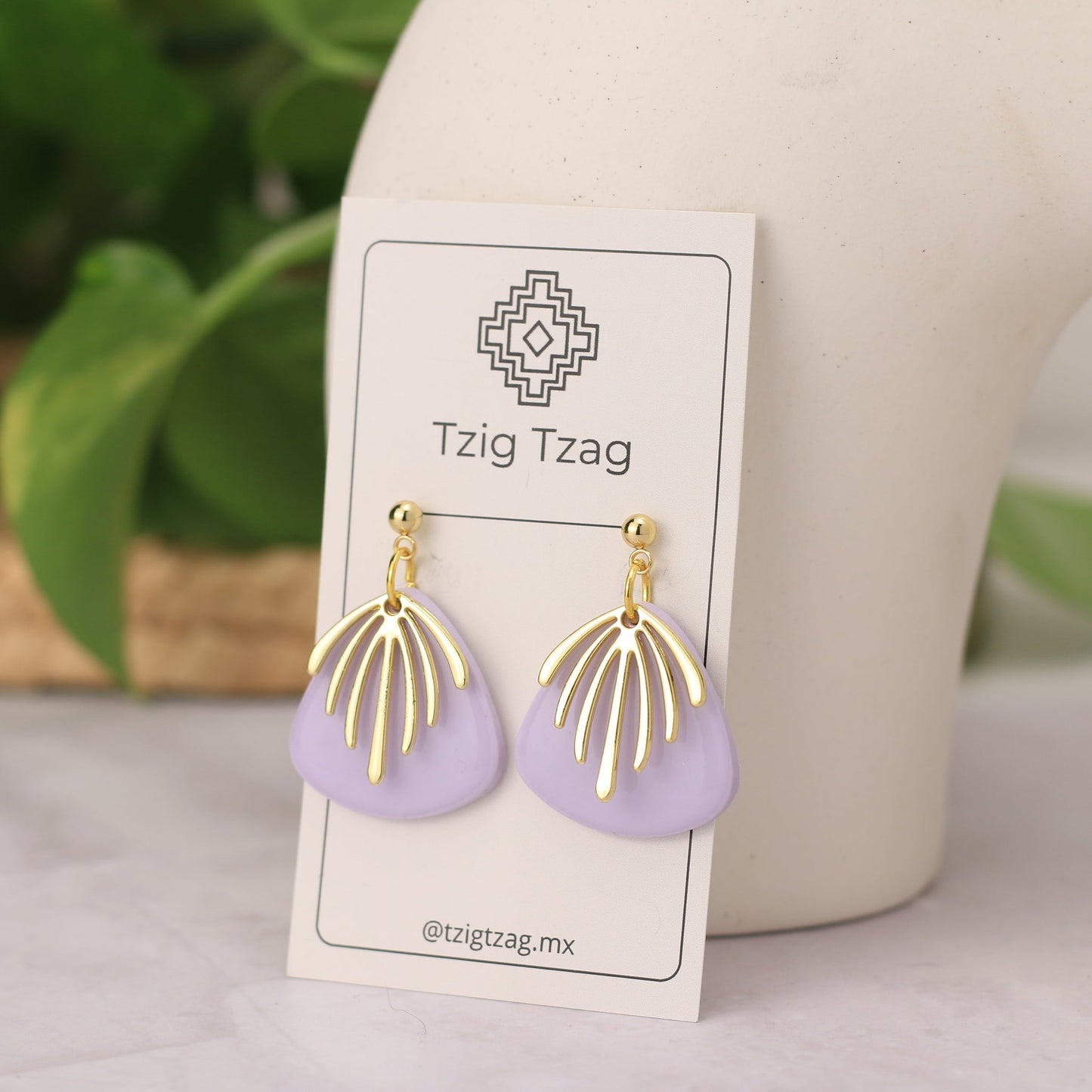 Aretes Chaac - Tzig Tzag Joyería - color Lavanda
