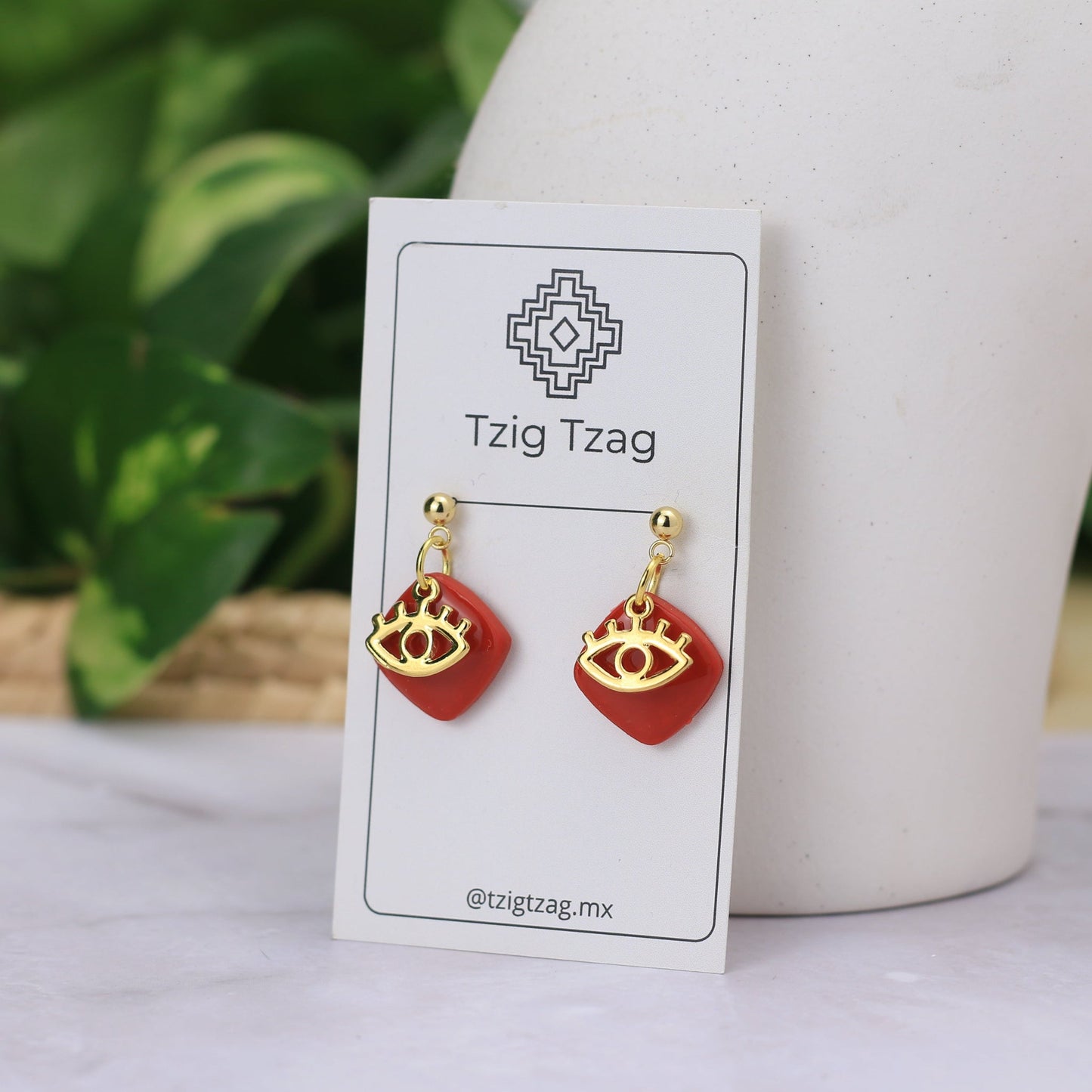 Aretes Isis - Tzig Tzag Joyería -Color Rojo Vivo