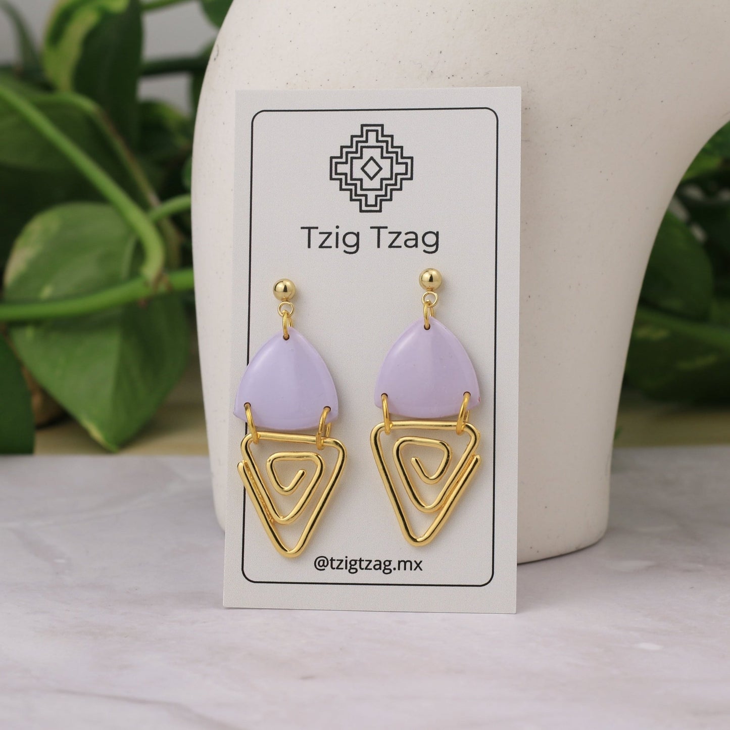 Aretes Jano Dorados - Tzig Tzag Joyería -Color Lavanda