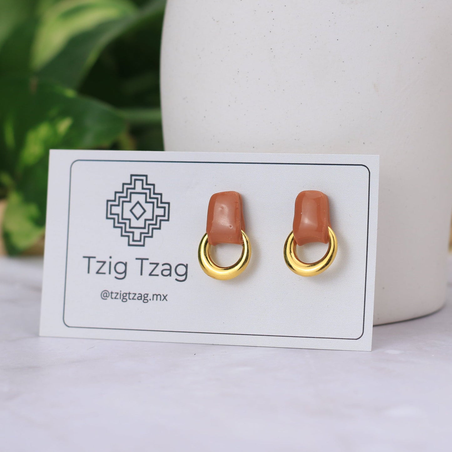 Aretes Soter Dorados - Tzig Tzag Joyería -Color Terracota
