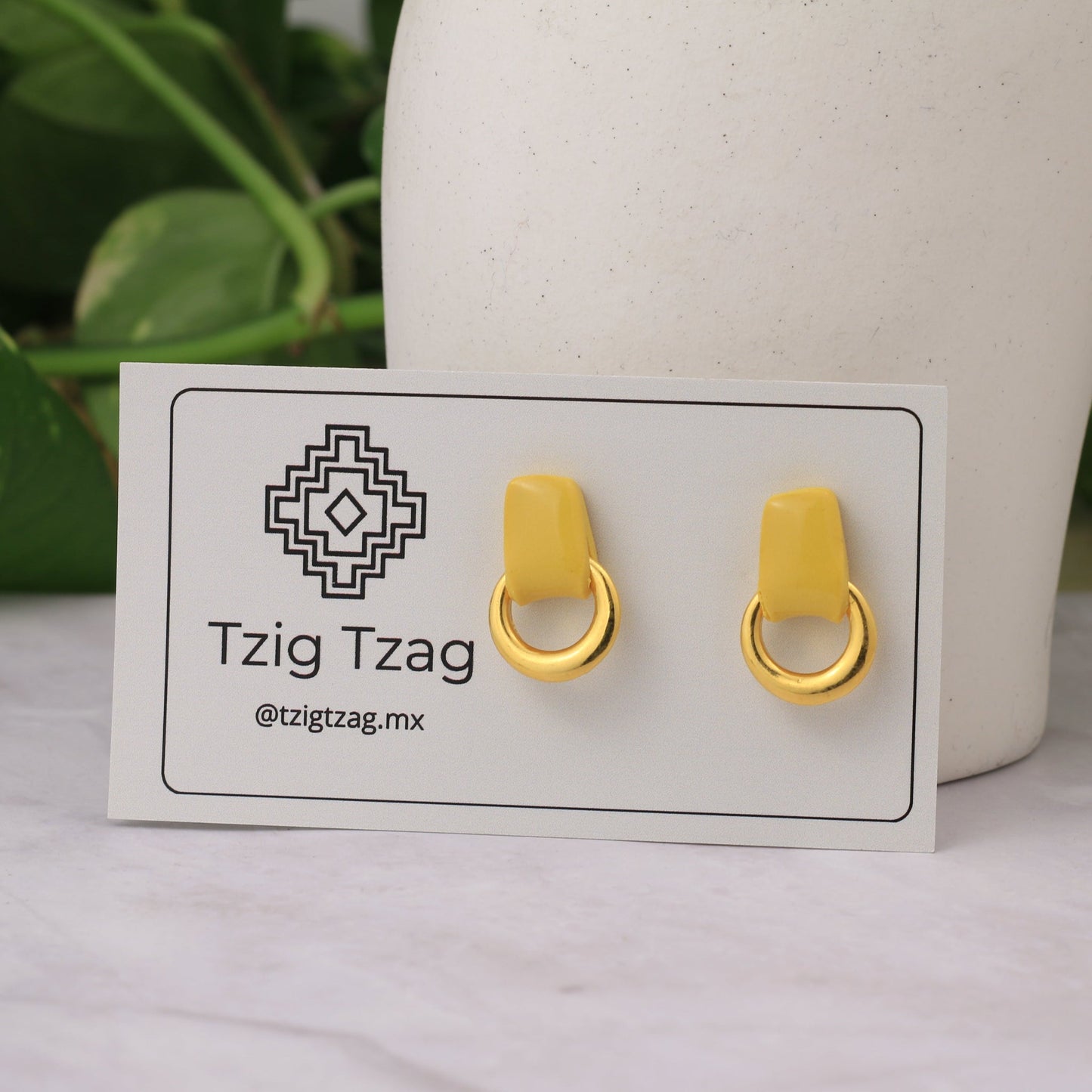 Aretes Soter Dorados - Tzig Tzag Joyería -Color Mostaza