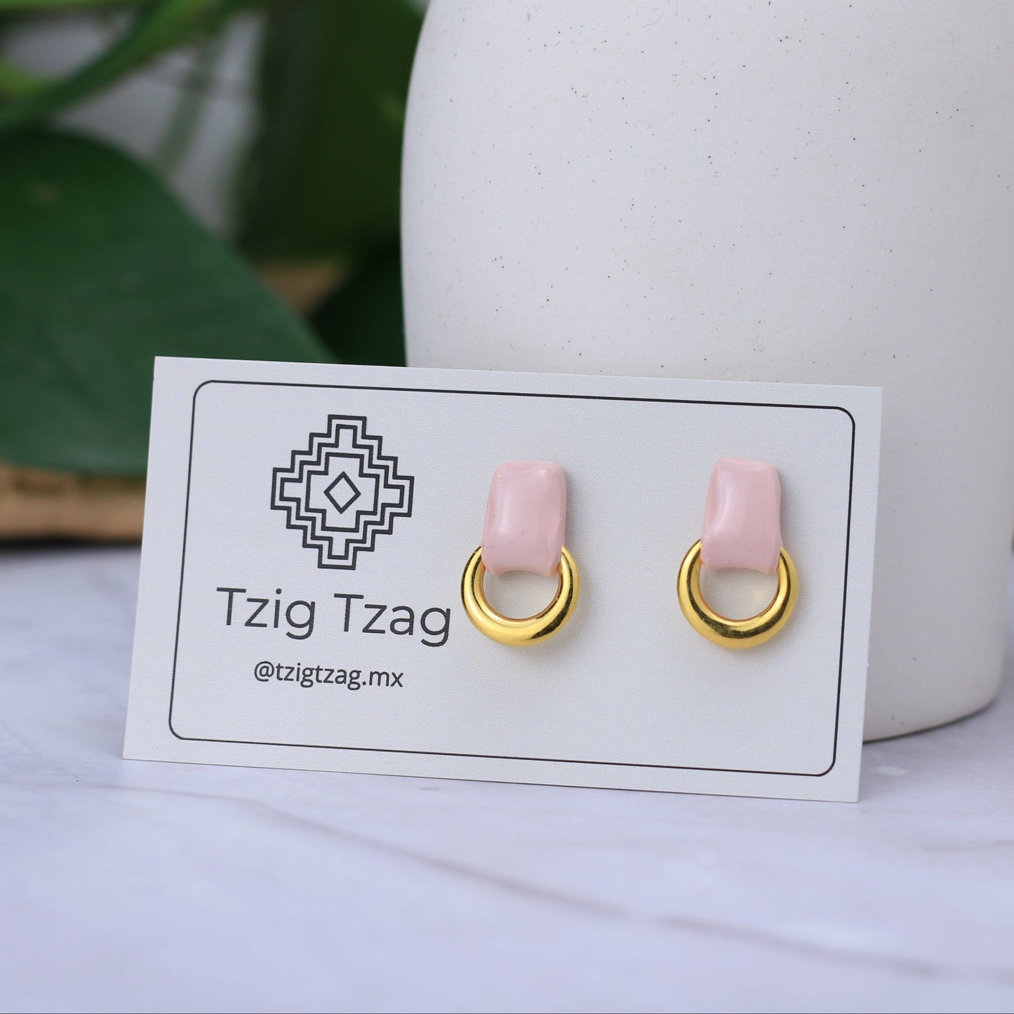 Aretes Soter Dorados - Tzig Tzag Joyería -Color Rosa Claro