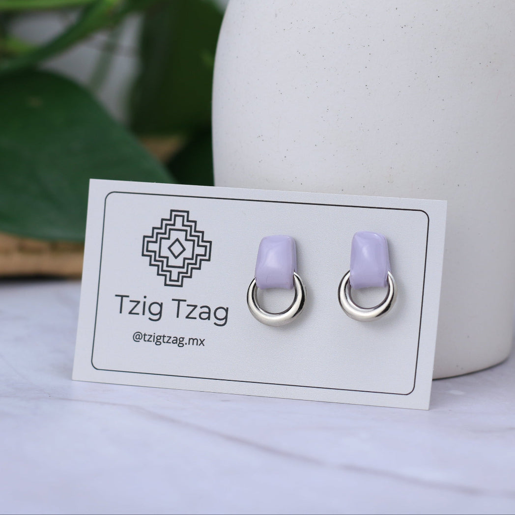 Aretes Soter Plateados - Tzig Tzag Joyería -Color Lavanda