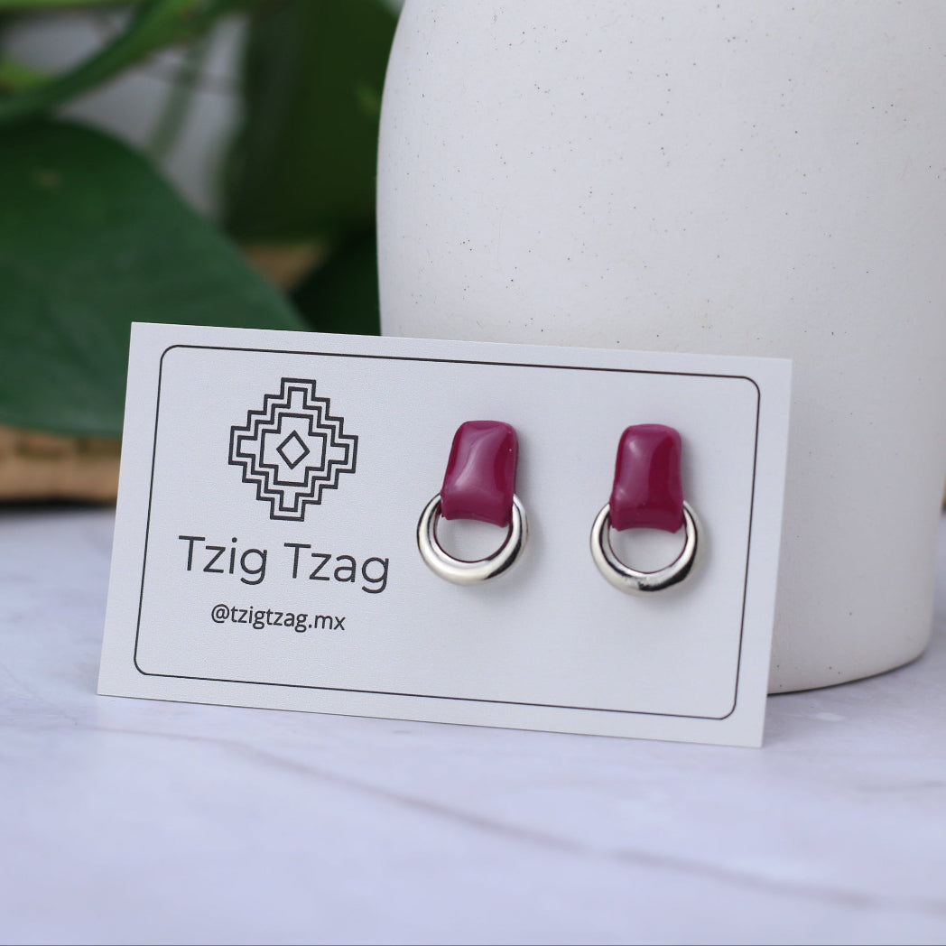 Aretes Soter Plateados - Tzig Tzag Joyería -Color Morado