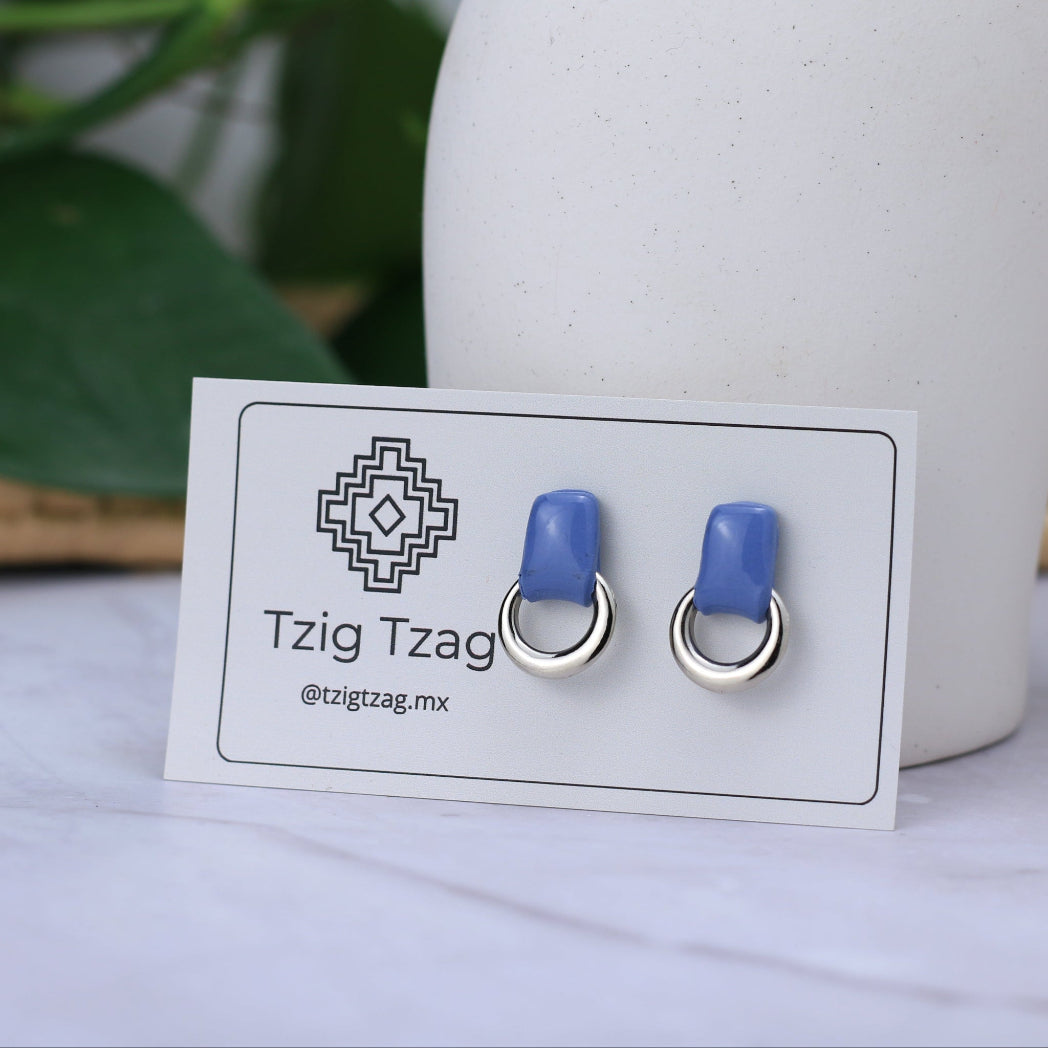 Aretes Soter Plateados - Tzig Tzag Joyería -Color Gris Azulado