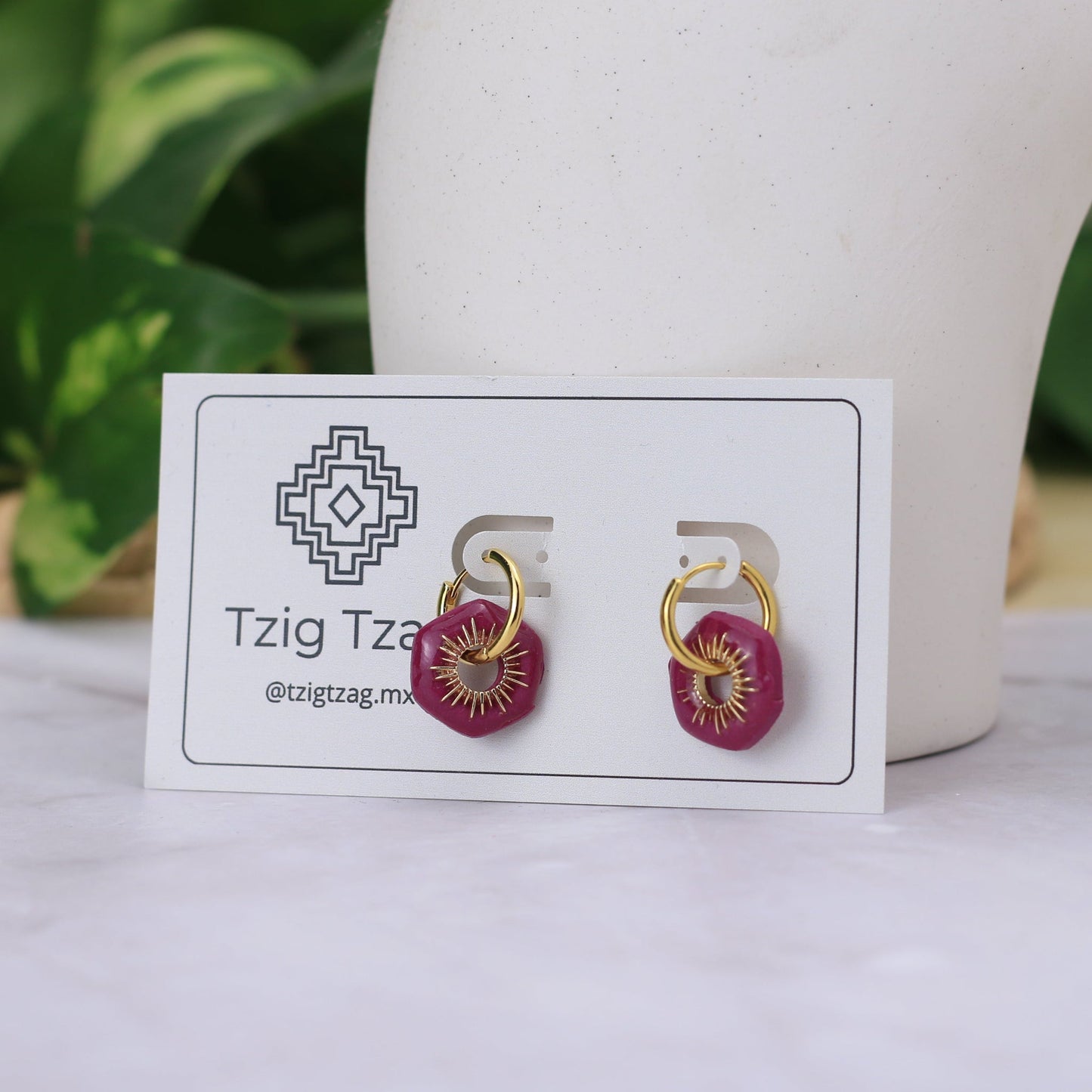 Arracada Apolo - Tzig Tzag Joyería -Color Morado