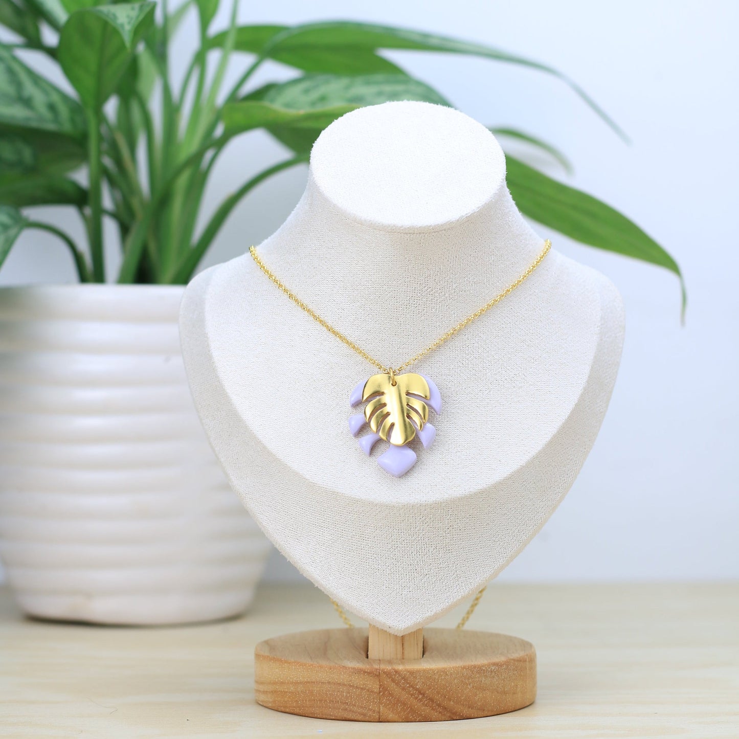 Collar Artemisa - Tzig Tzag Joyería - Color Lavanda