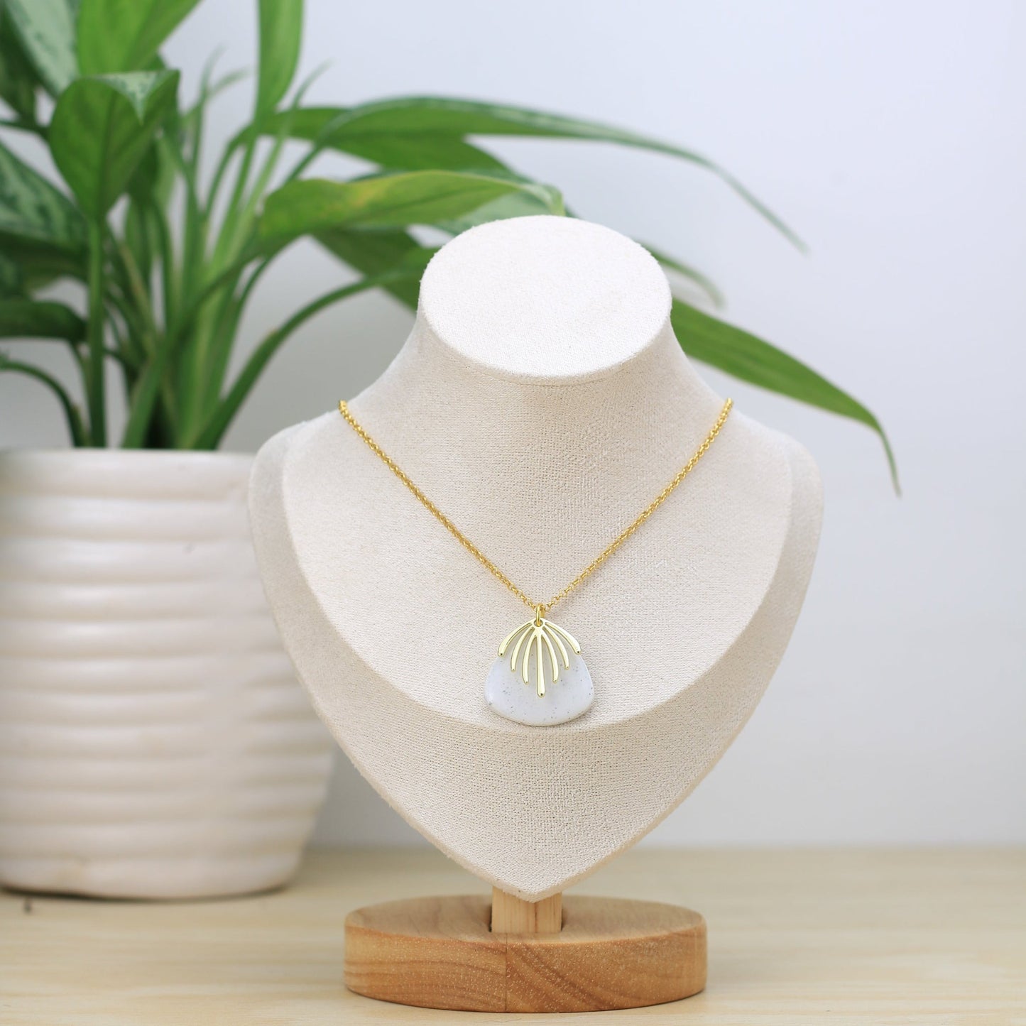 Collar Chaac - Tzig Tzag Joyería -Color Blanco Granito