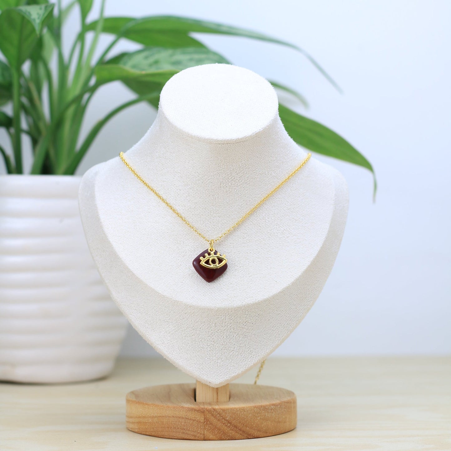 Collar Isis - Tzig Tzag Joyería- Color Vino